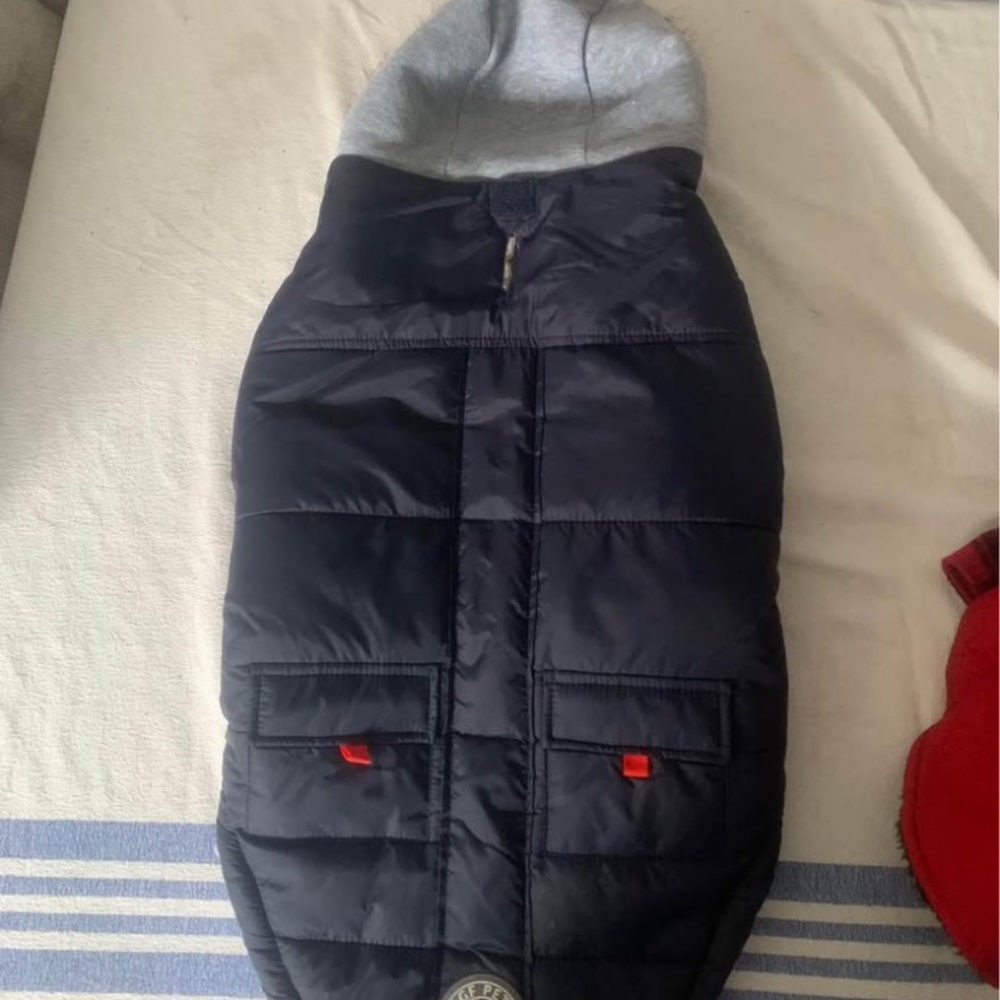 Pet Puffer Jacket with Hood - Black and Gray
NEVER WORN - BNWOT